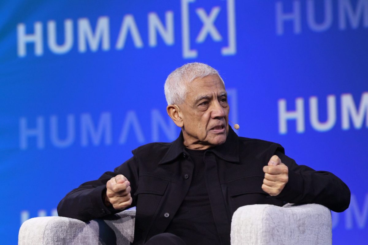 Vinod Khosla at HumanX, the frame that ran with the HITC story