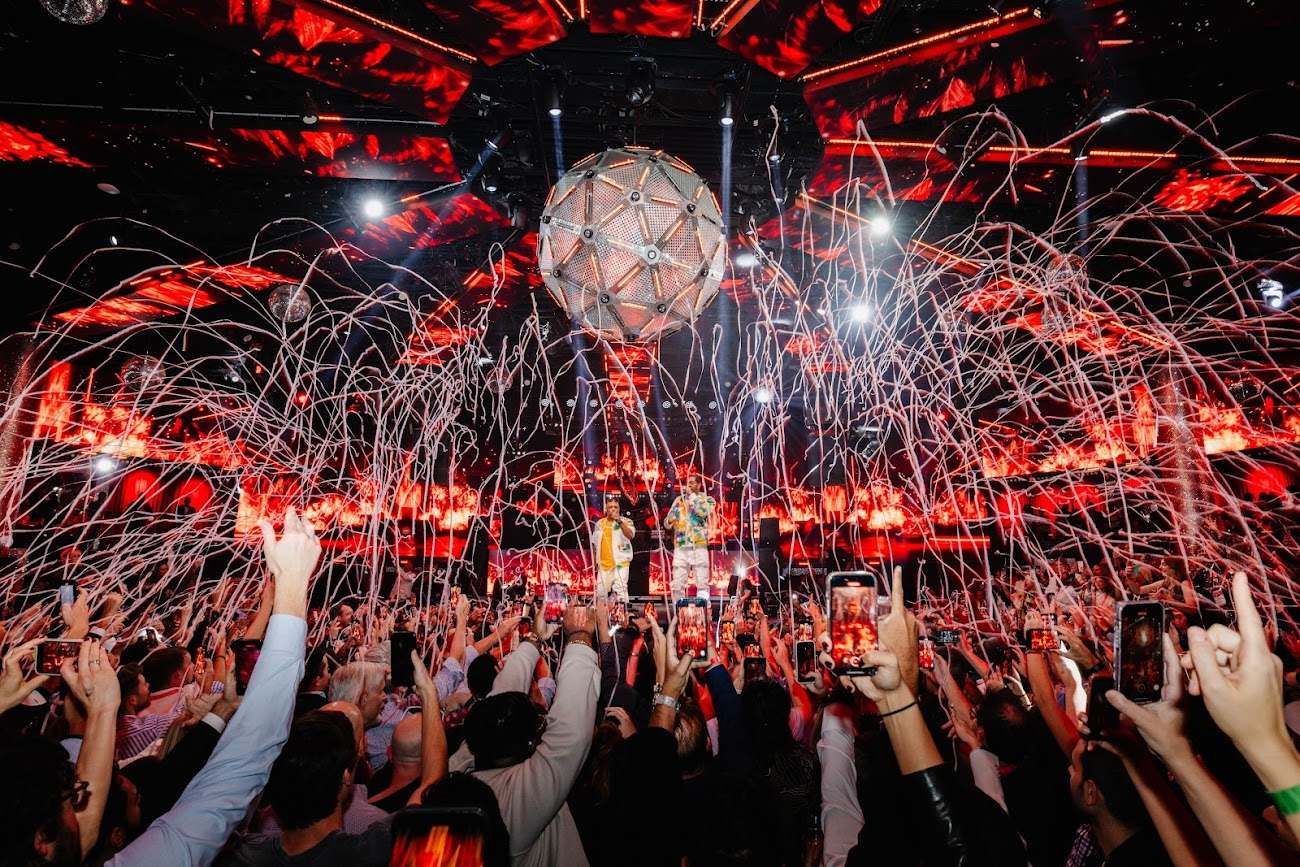 Confetti over the crowd at Money20/20 industry night, photographed by Big Event Media